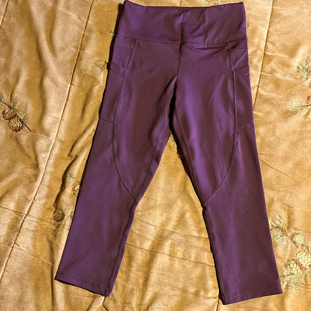 Zyia Light n Tight Capri leggings